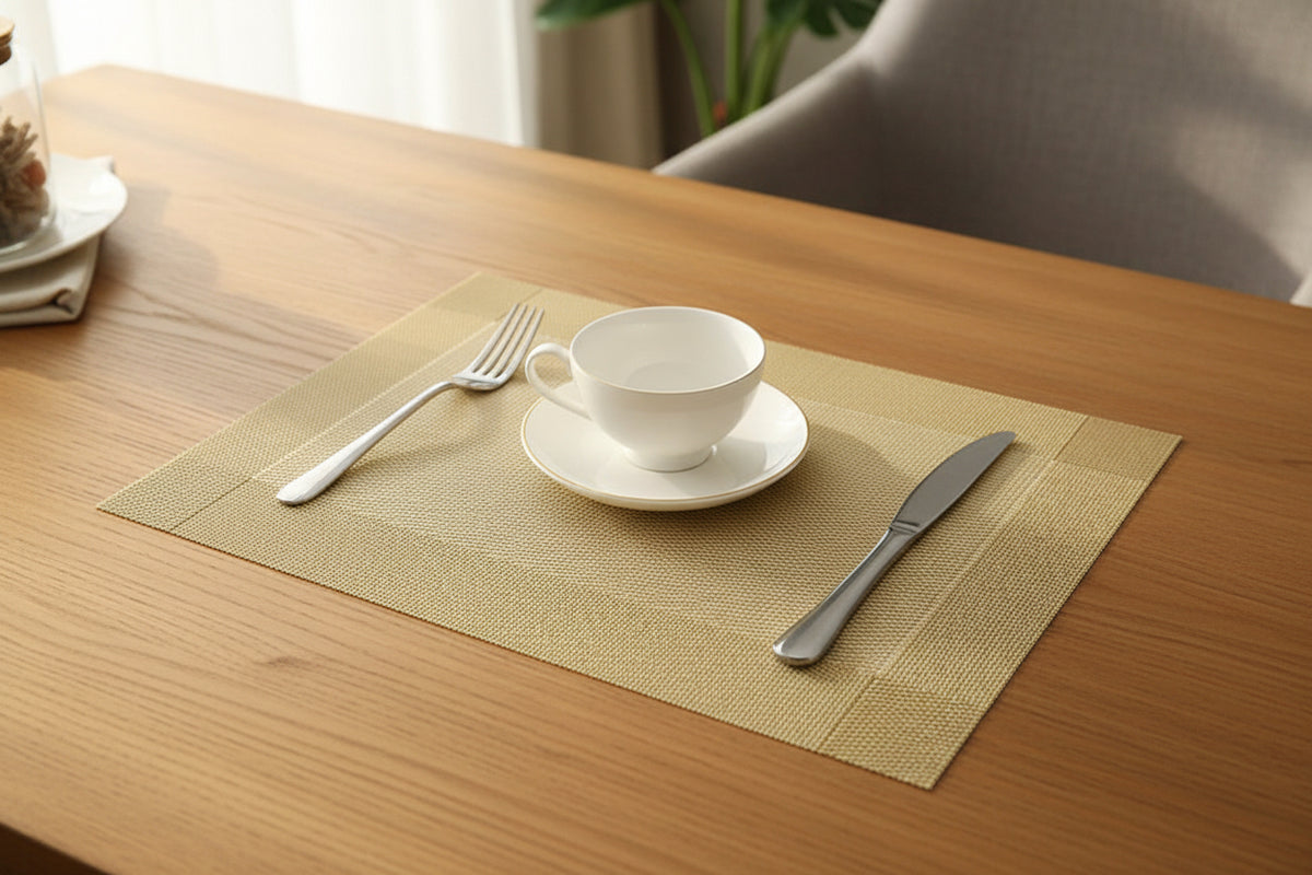Pearwood | Gestreepte PVC placemats – Antislip, hittebestendige tafelmatten voor keuken en eetkamer